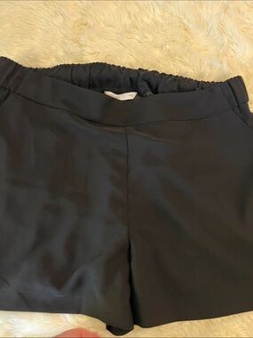 Nine West Women's Black Pull-On dress Shorts size xl